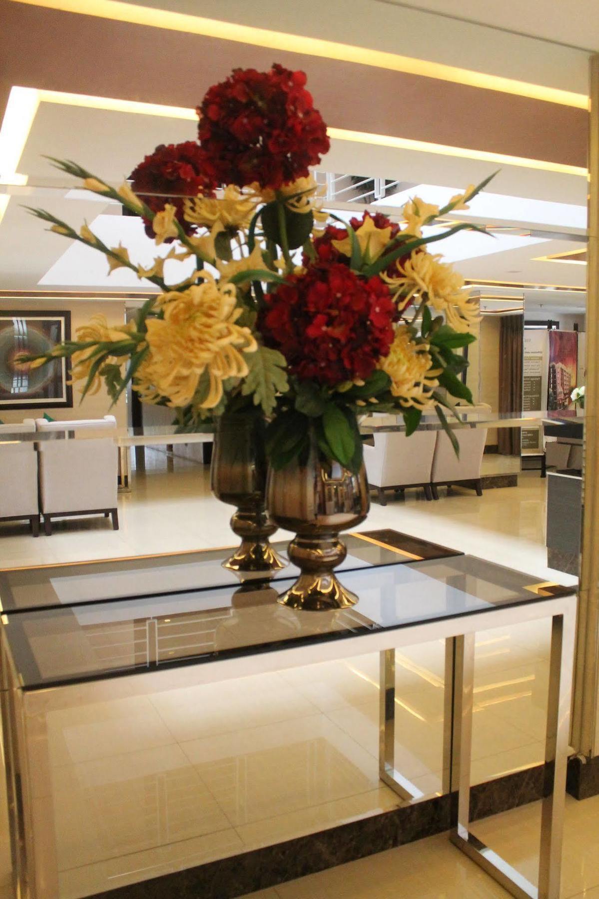 Stradella Hotel Pasig City Buitenkant foto